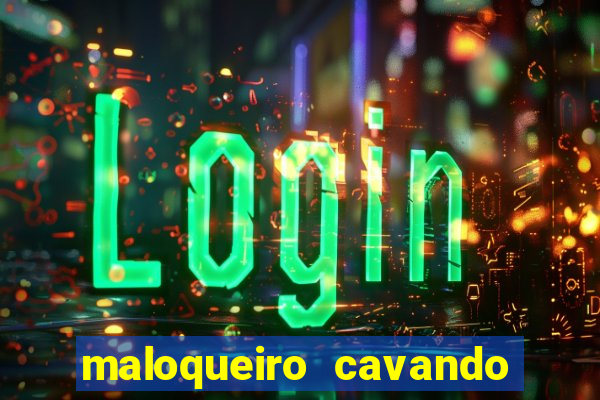 maloqueiro cavando cova censurado
