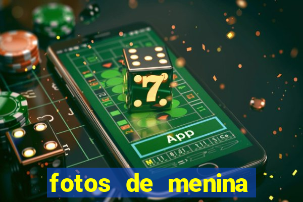 fotos de menina cacheada fake