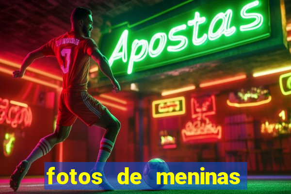 fotos de meninas cacheadas no espelho