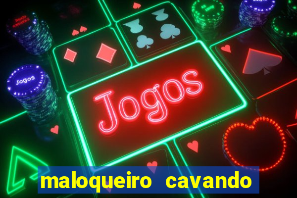 maloqueiro cavando cova censurado